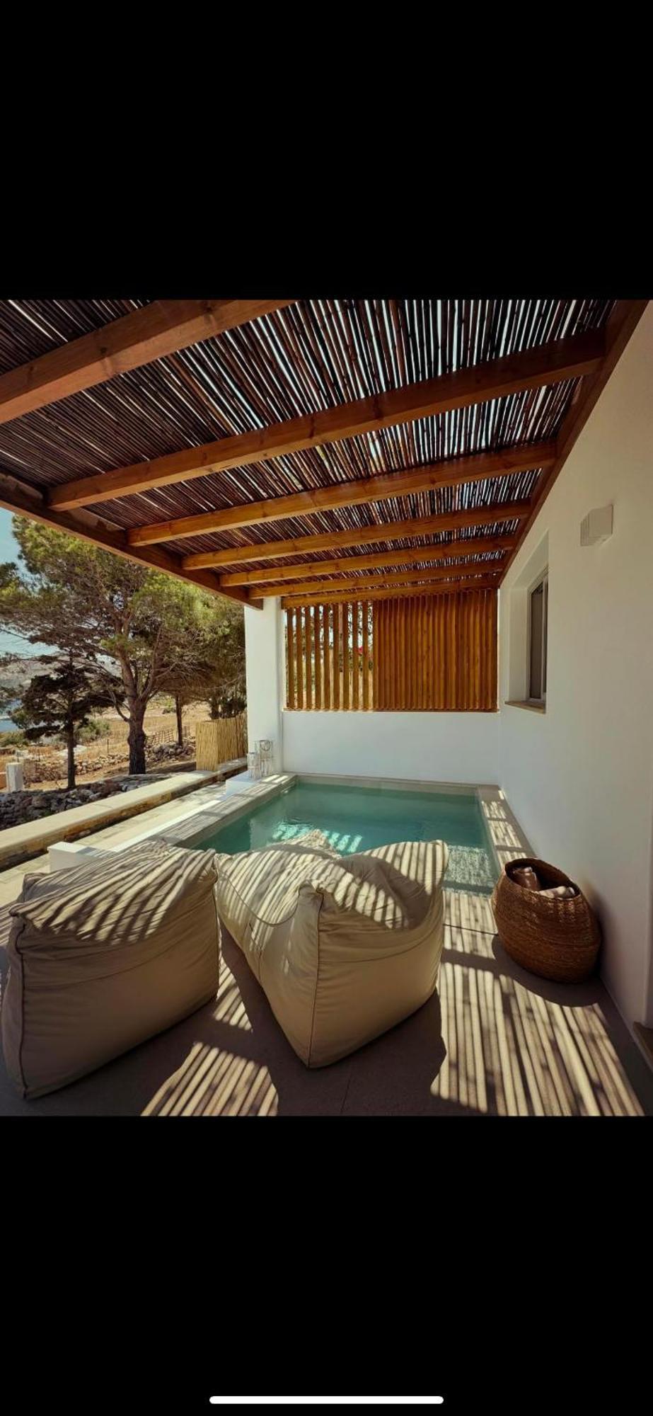 Pefki Luxury Suites Telendos エクステリア 写真